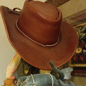 Elegant Tan Leather Western Hat